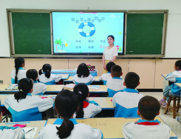 理念变得可感可触收获实在是太大了展望未来学前教育将全力打